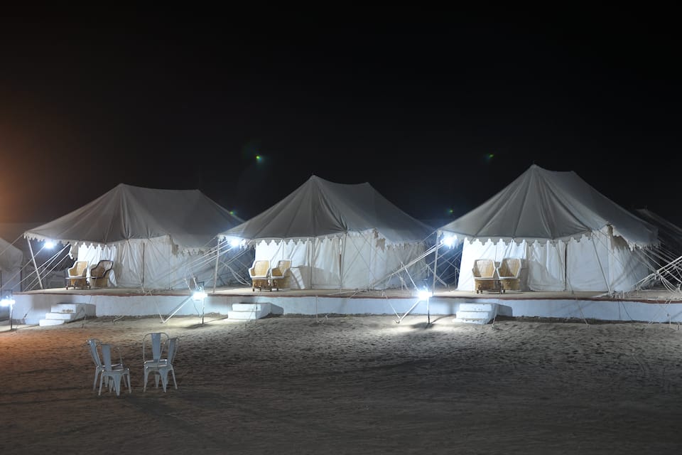 Super Deluxe Tent