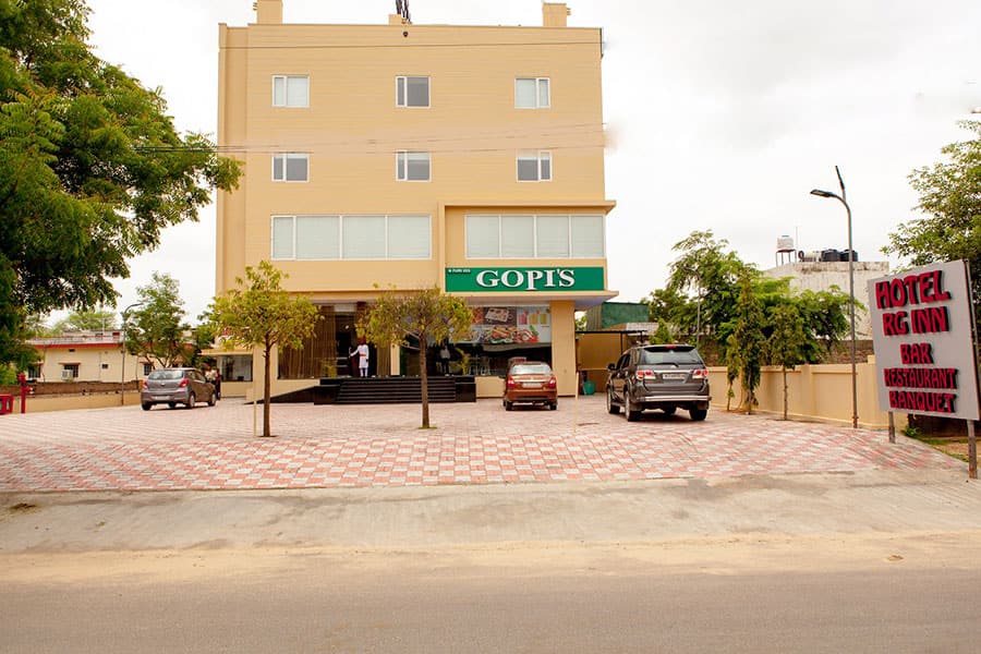 Hotel RG Inn