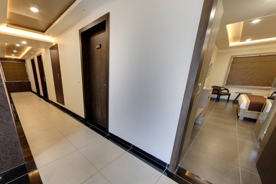Hotel RG Inn