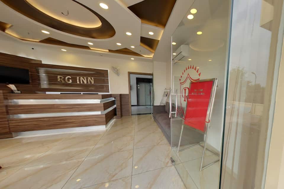 Hotel RG Inn