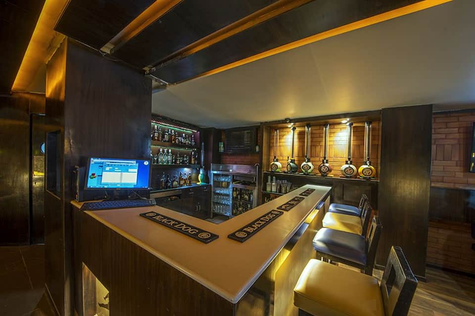 Bar