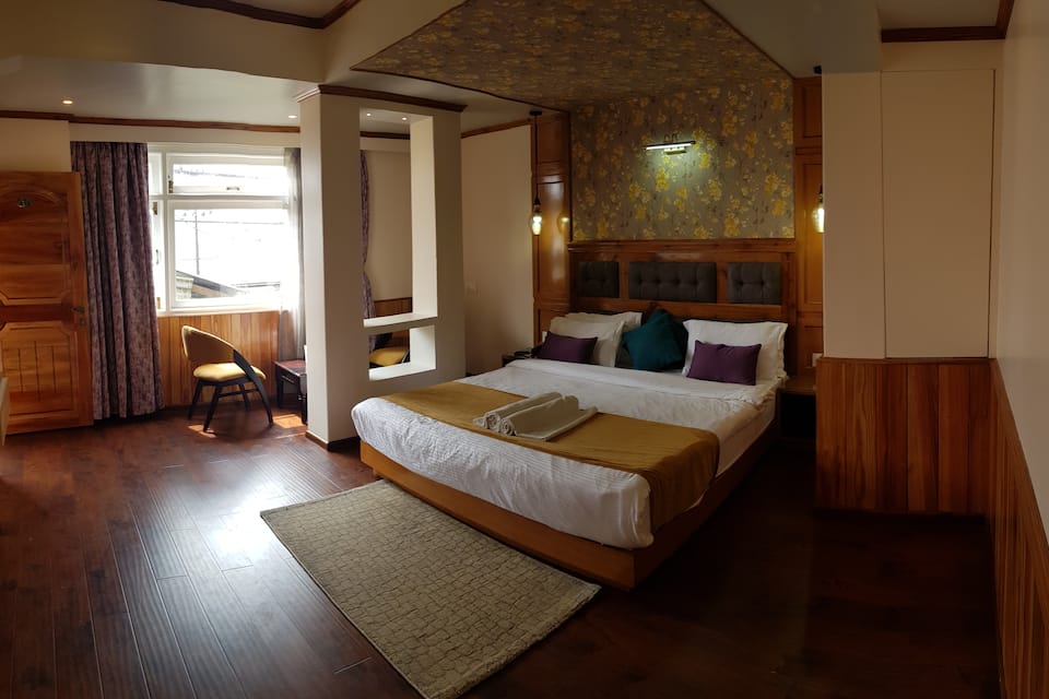 Imperial Executive room