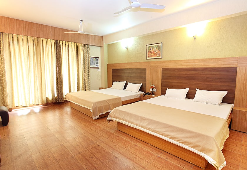 Deluxe Family Room