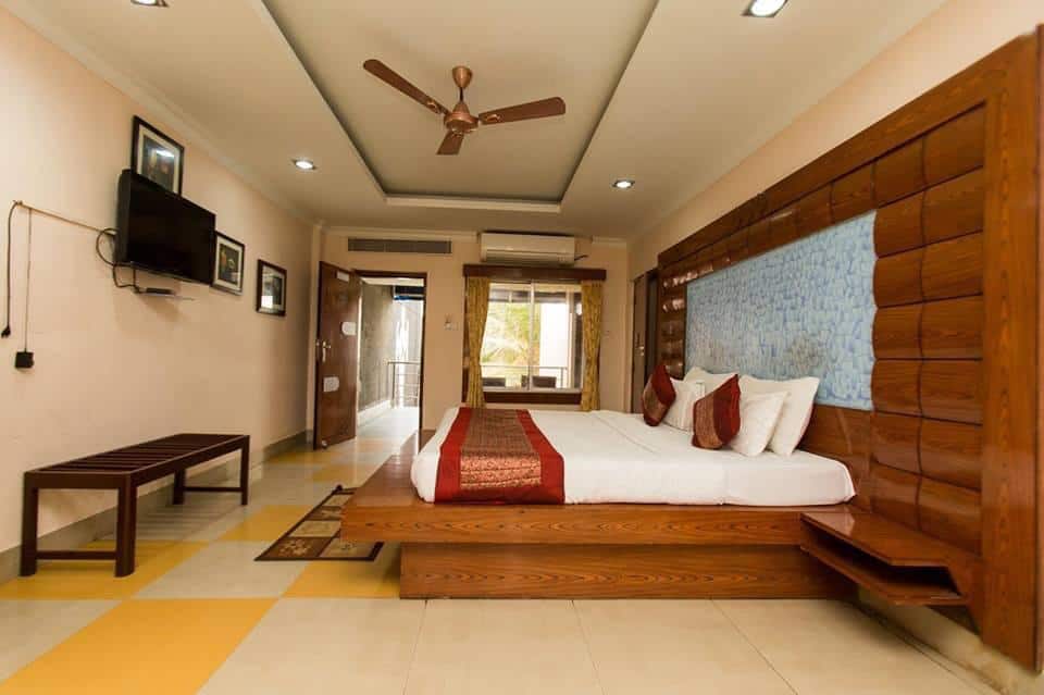 Bedroom