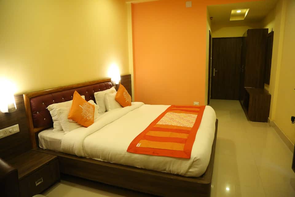Hotel Suraj Palace