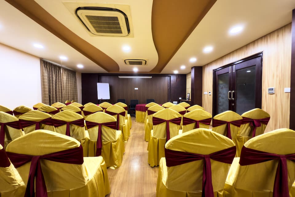 Hotel Royal Palm - A Budget Hotel in Udaipur