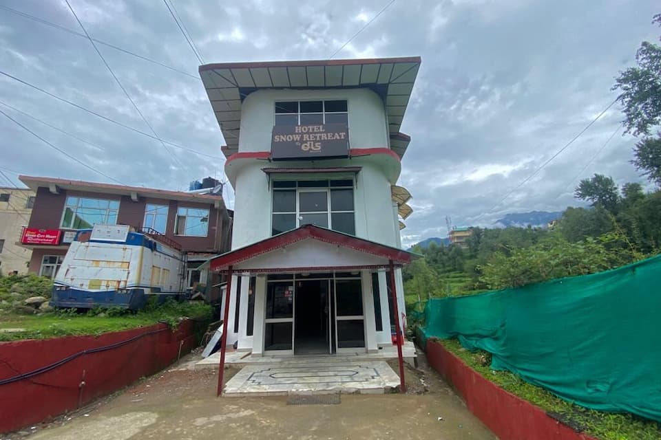 Hotel Snow Retreat By DLS Hotels