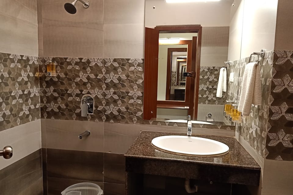 Hotel Suraj Palace