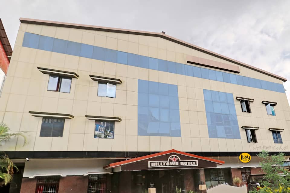 Itsy Hotels Hill Town 500 Mtrs From Madikeri Fort, Coorg