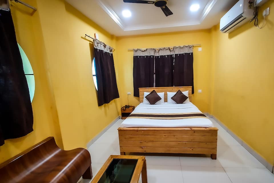 Standard Double Bedroom