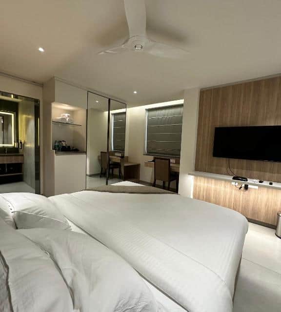 32 Urban By Akoya Hotels