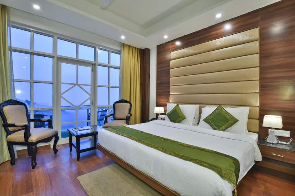 Luxury Room With Balcony