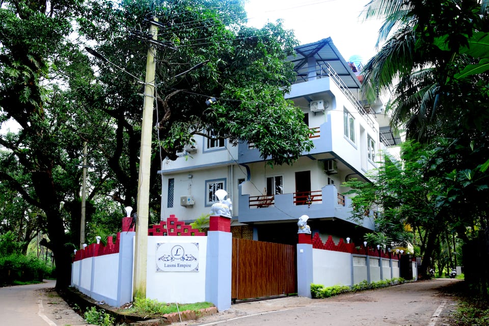 Laxmi Empire Guest House