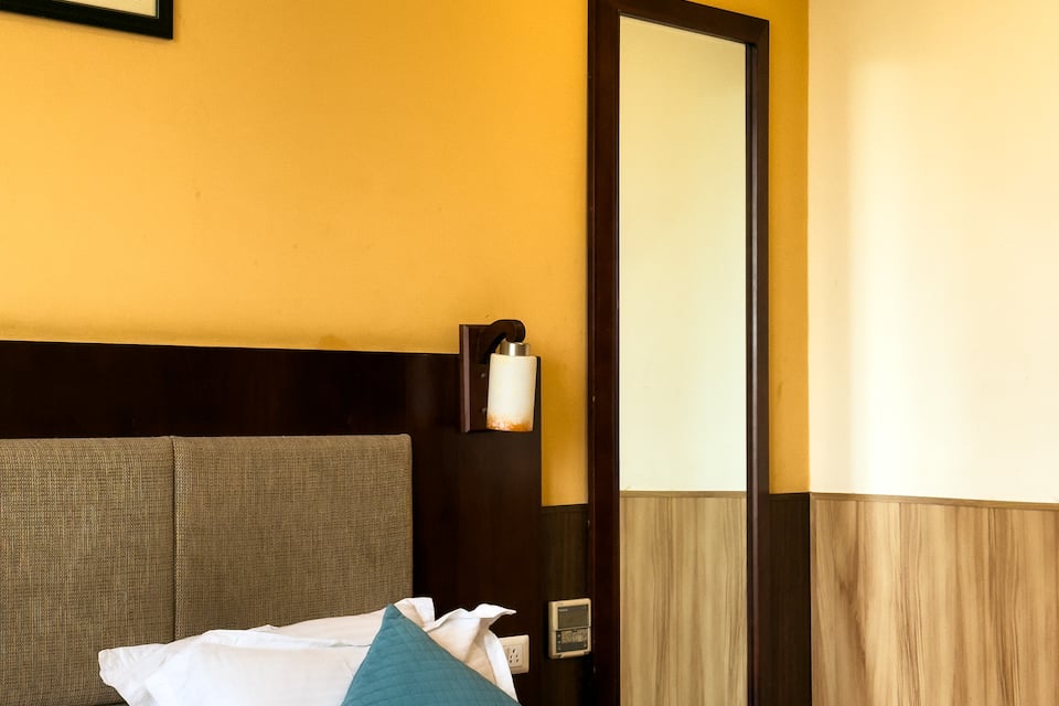 Hotel Royal Palm - A Budget Hotel in Udaipur