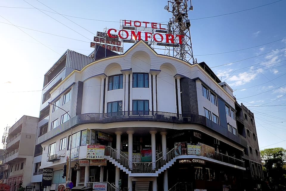 Hotel Comfort, Surat