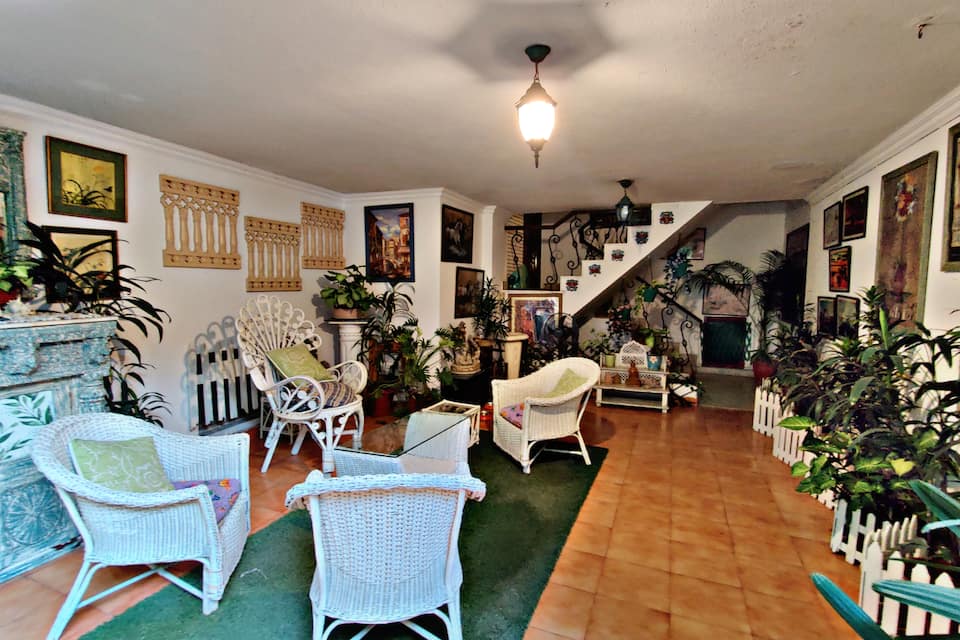 Sitting Area