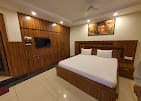 Maa Chintpurni Hotel