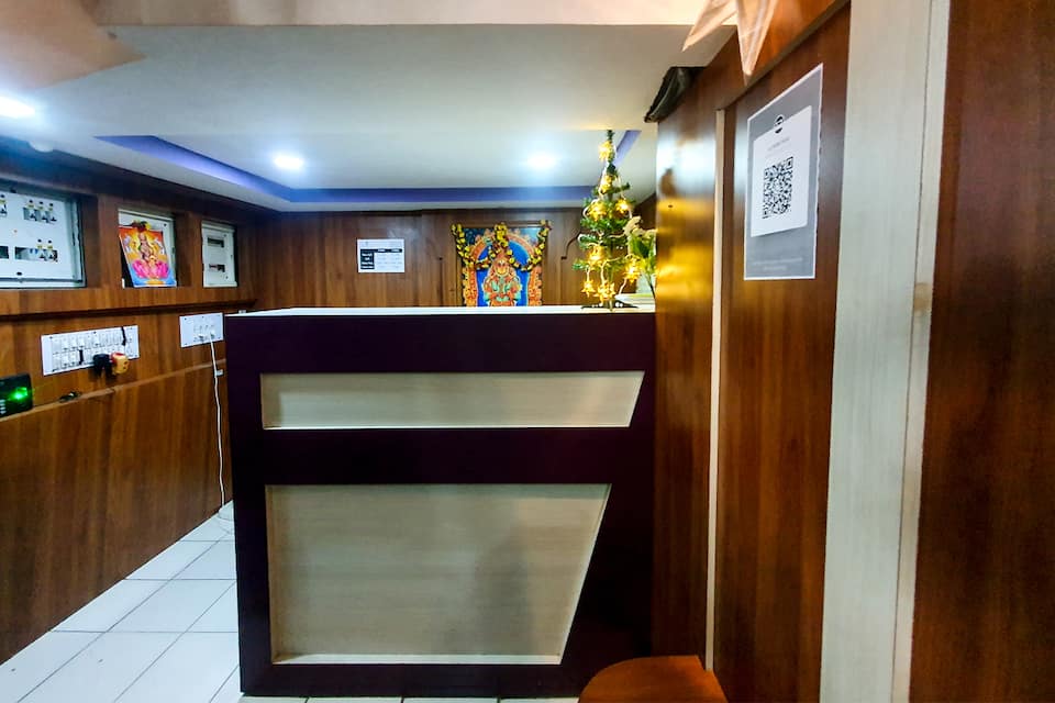 Hotel 24hours front desk