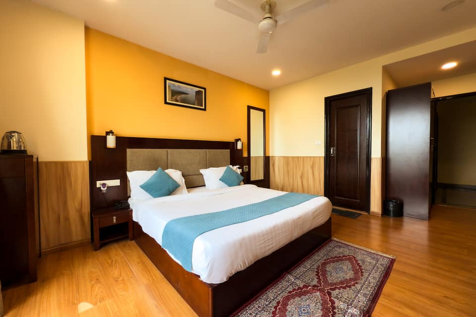 Hotel Royal Palm - A Budget Hotel in Udaipur