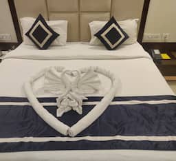 Deluxe Room with Work Desk