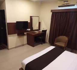 Deluxe Double AC