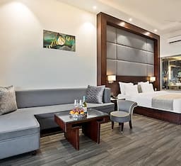Deluxe Room with Balcony