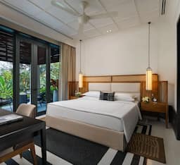 Deluxe Room King