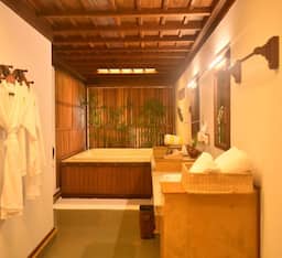 Luxury Pavilion Room