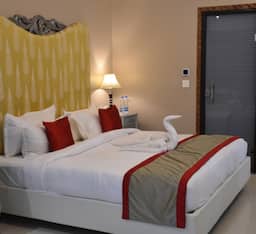 Executive Room