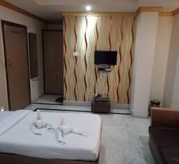 Standard Deluxe Room