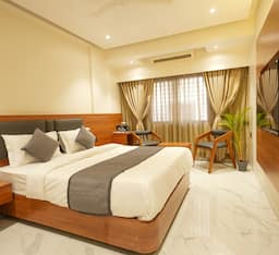 Deluxe Double Bed