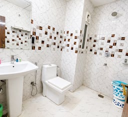 Deluxe King Single Room
