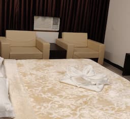 Deluxe AC Room