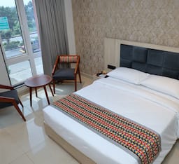 Super Deluxe Room