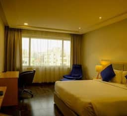 Deluxe Room - CITY VIEW - Non Smoking
