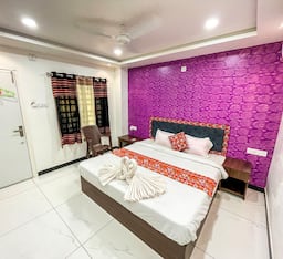 Semi Deluxe Room