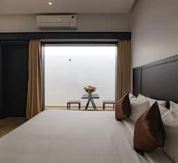 Club Room
