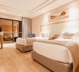 Winter Green King Double Room