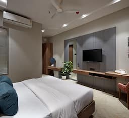 Deluxe AC Room - Double