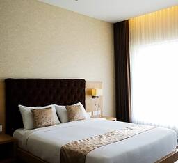 Superior Queen Bedroom