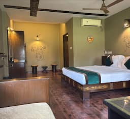 Pool View Room