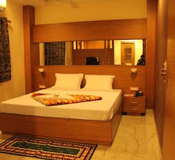 Executive Class Room