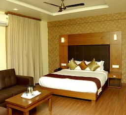 Premier Room