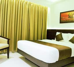 Deluxe Queen Room