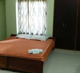 Non AC Queen Bed Room