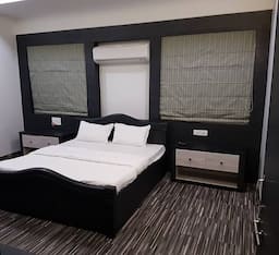 Deluxe AC Room