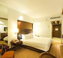 Deluxe Room Twin