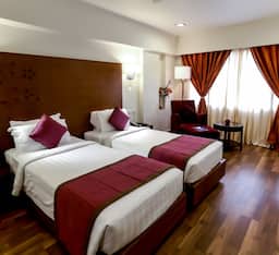 Deluxe Twin Bedroom