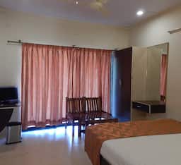 Emerald Standard Room