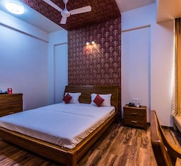Couple Room